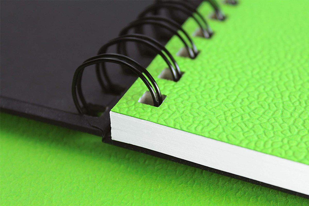 ■ Artgecko - Classy Gecko Sketchbook - A5 Landscape by Artgecko on Schoolbooks.ie