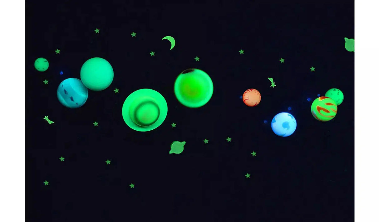 Glowing 3-D Solar System by Great Explorations on Schoolbooks.ie